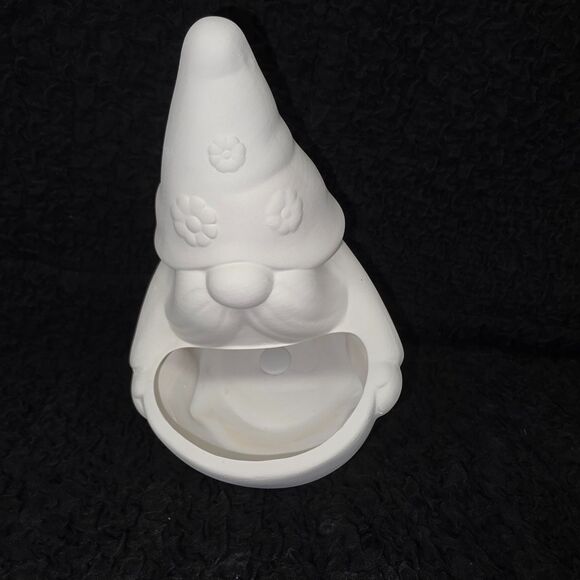 6" Tall Paintable Gnome Planter - Picture 4 of 6